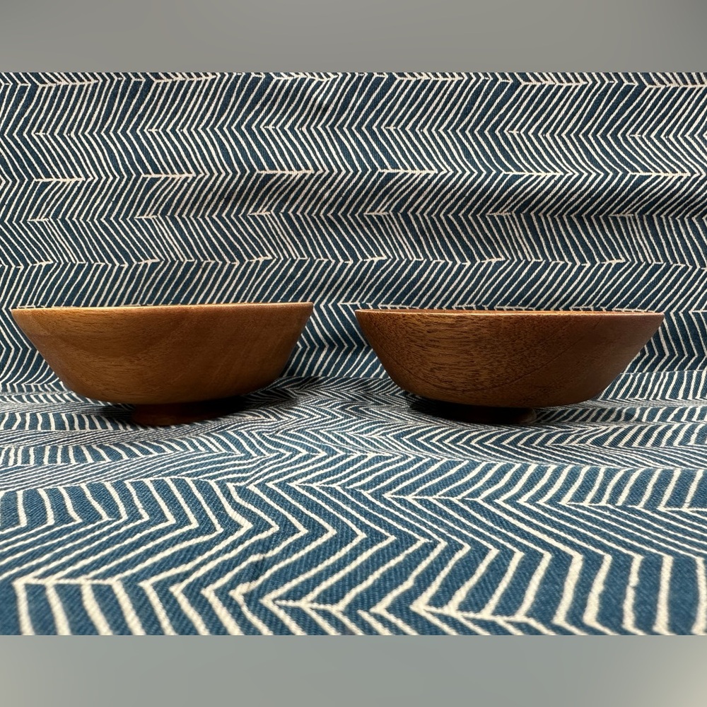 African Mahogany Pair of small bowls - Picture 2 of 3